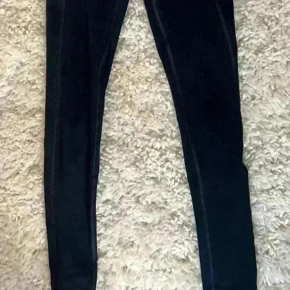 Everlane Renew Leggings Black - Picture 8 of 8